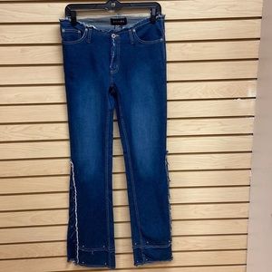 Desire women fashionable jeans Size 7-8